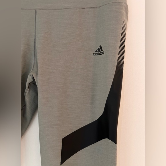 Adidas Women's "Climalite Legging" Grey, Size L - Picture 4 of 8